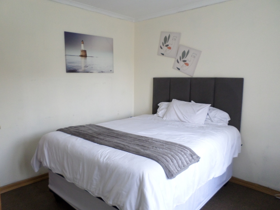 2 Bedroom Property for Sale in Freeway Park Gauteng