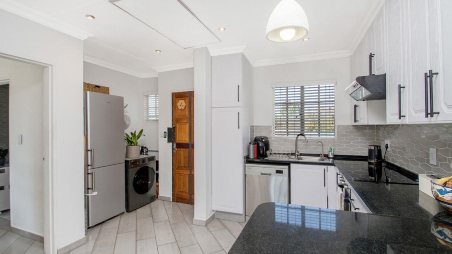1 Bedroom Property for Sale in Paulshof Gauteng