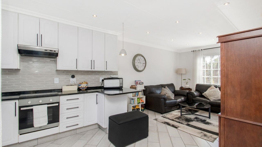 1 Bedroom Property for Sale in Paulshof Gauteng