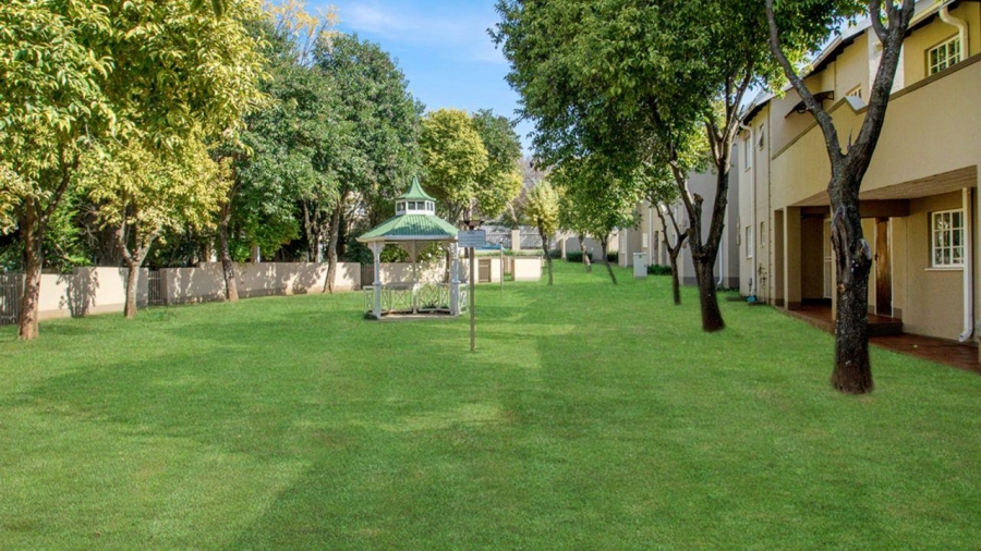 1 Bedroom Property for Sale in Paulshof Gauteng