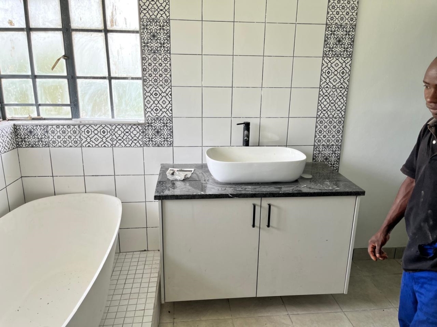 3 Bedroom Property for Sale in Leeuwfontein Gauteng