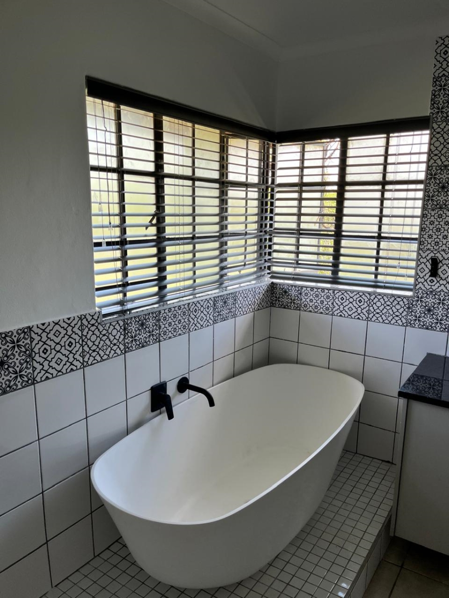3 Bedroom Property for Sale in Leeuwfontein Gauteng