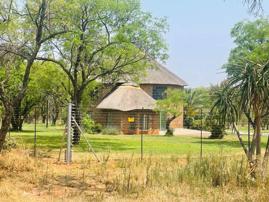 3 Bedroom Property for Sale in Leeuwfontein Gauteng
