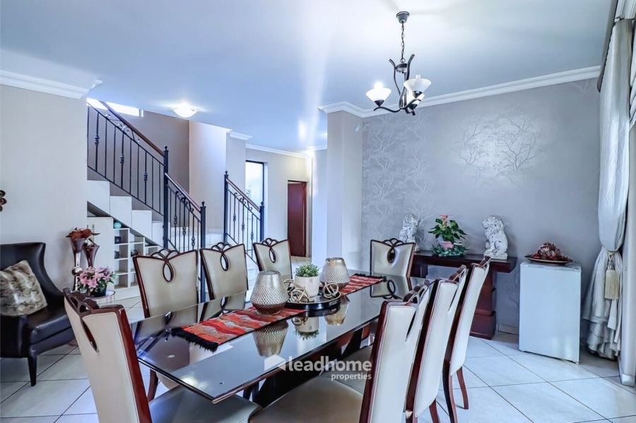 5 Bedroom Property for Sale in Rose Acres Estate Gauteng
