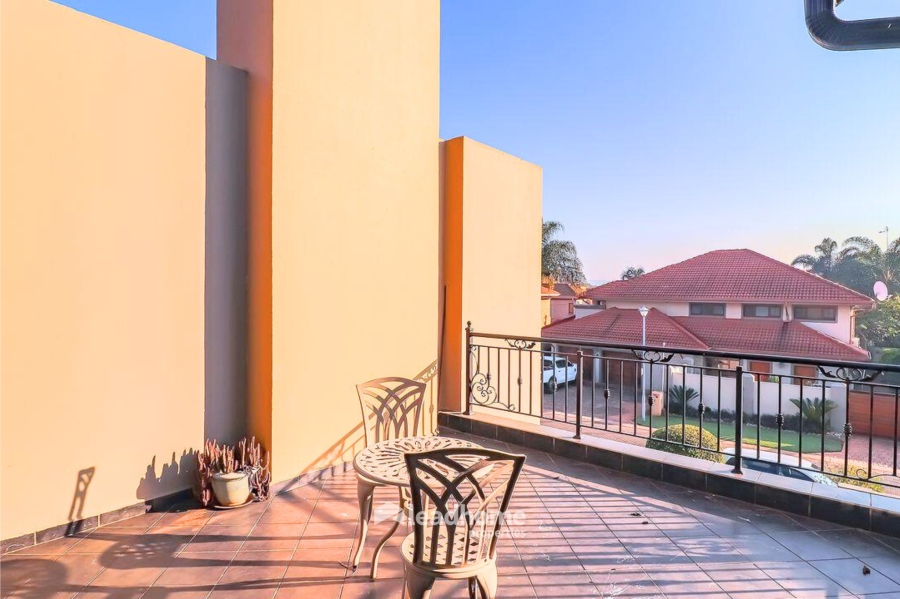 5 Bedroom Property for Sale in Rose Acres Estate Gauteng