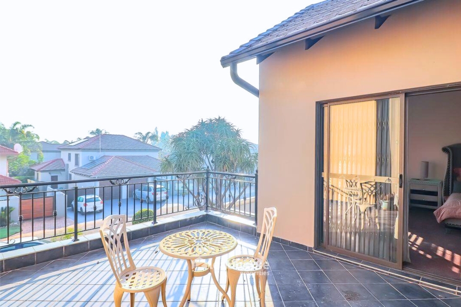 5 Bedroom Property for Sale in Rose Acres Estate Gauteng