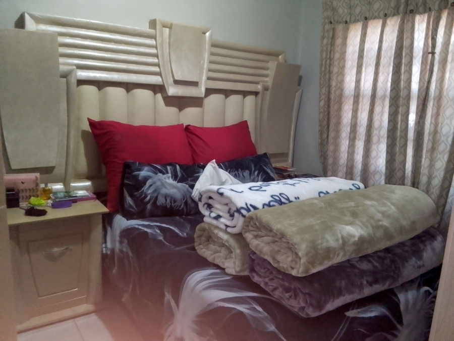 2 Bedroom Property for Sale in Witpoortjie Gauteng