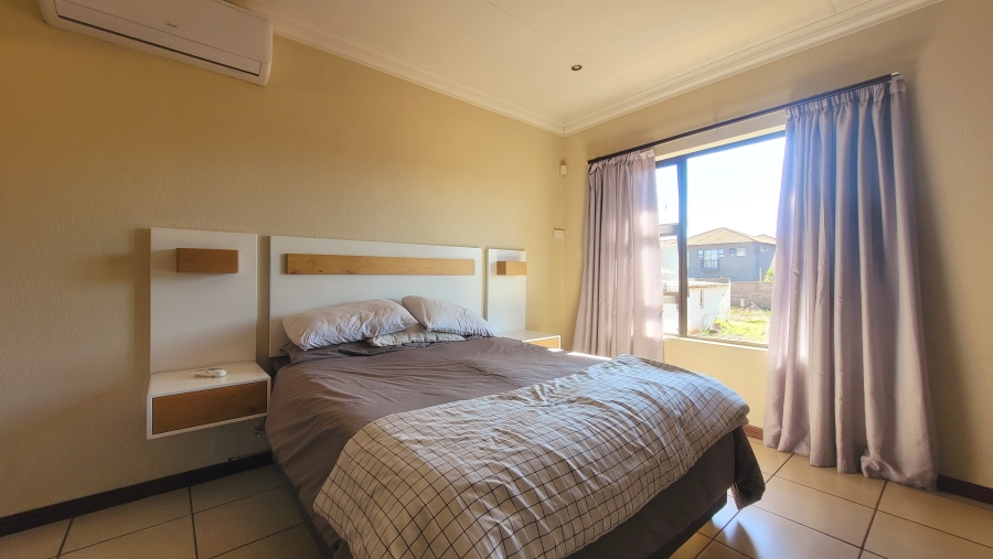 To Let 3 Bedroom Property for Rent in New Redruth Gauteng