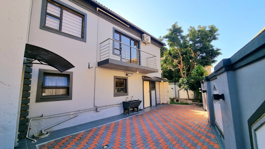 5 Bedroom Property for Sale in Crescent Wood Country Estate Gauteng