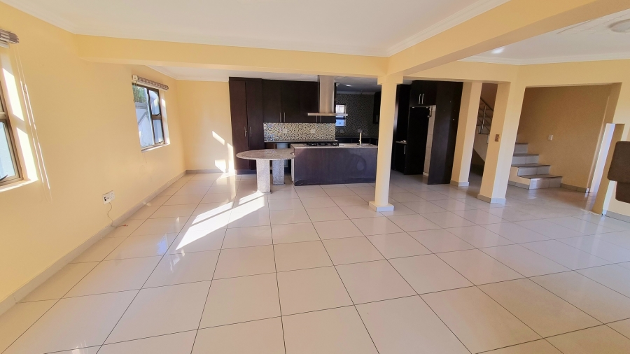 5 Bedroom Property for Sale in Crescent Wood Country Estate Gauteng