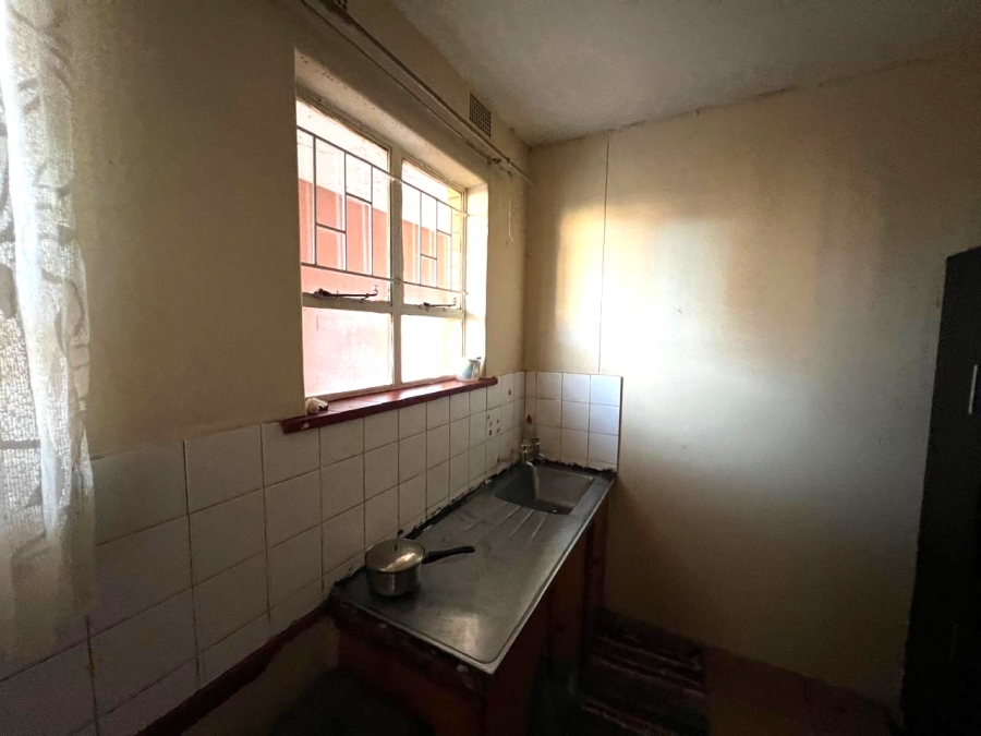 1 Bedroom Property for Sale in Vanderbijlpark CW 1 Gauteng