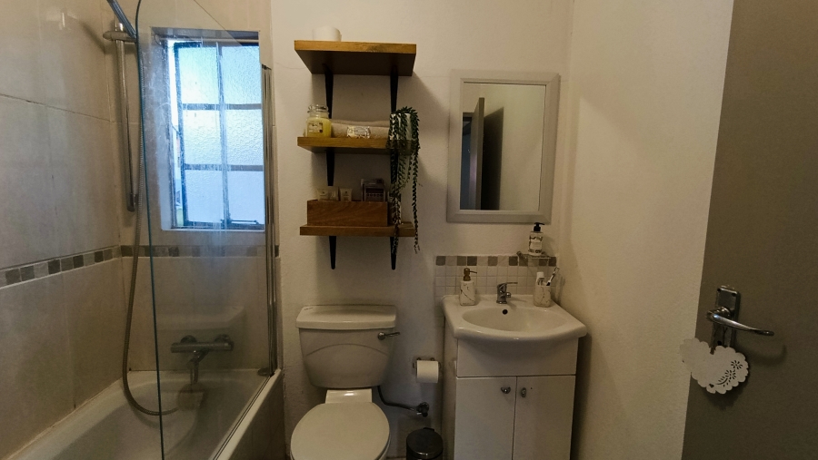 To Let 2 Bedroom Property for Rent in Rietvalleirand Gauteng