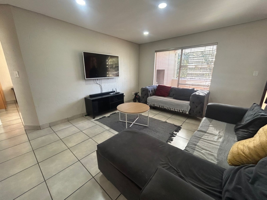 2 Bedroom Property for Sale in Vanderbijlpark SW 5 Gauteng