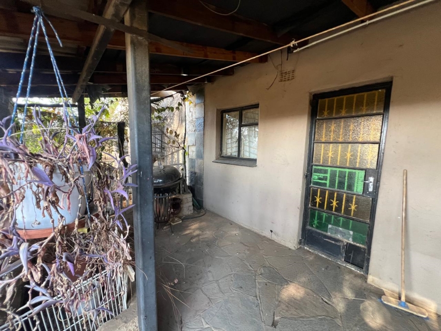 3 Bedroom Property for Sale in Mooilande Gauteng