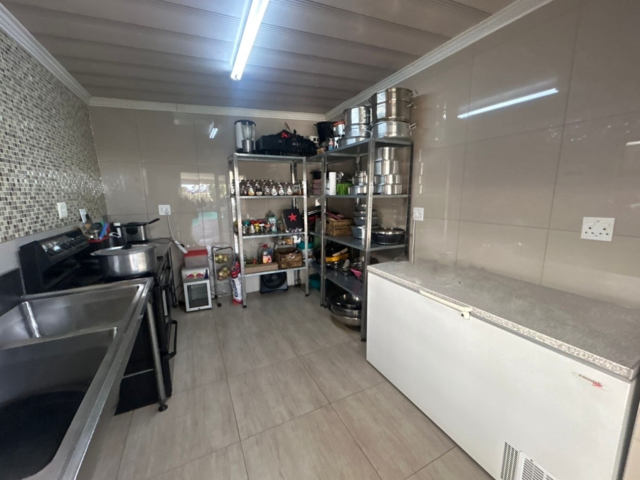 3 Bedroom Property for Sale in Roshnee Gauteng