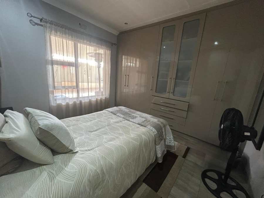 3 Bedroom Property for Sale in Roshnee Gauteng