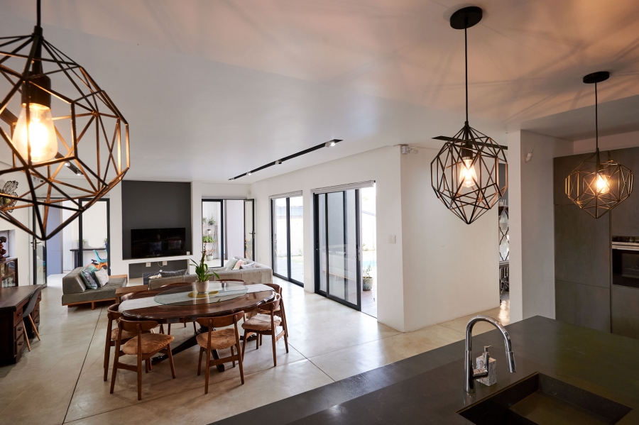 4 Bedroom Property for Sale in Waterfall Country Village Gauteng