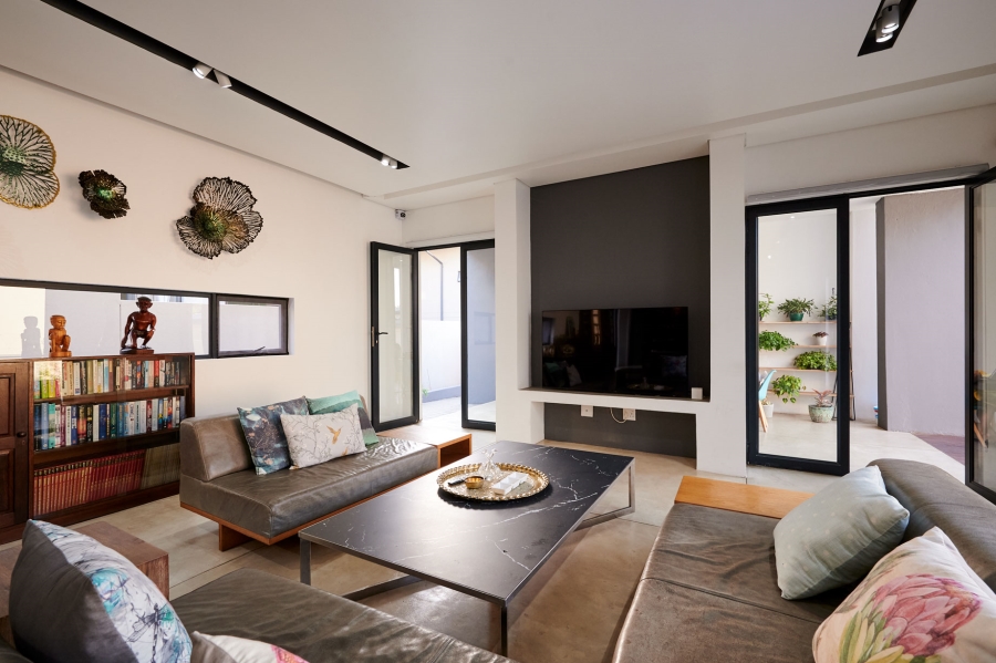 4 Bedroom Property for Sale in Waterfall Country Village Gauteng