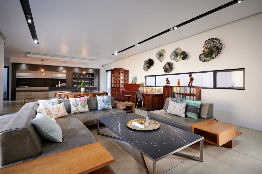 4 Bedroom Property for Sale in Waterfall Country Village Gauteng