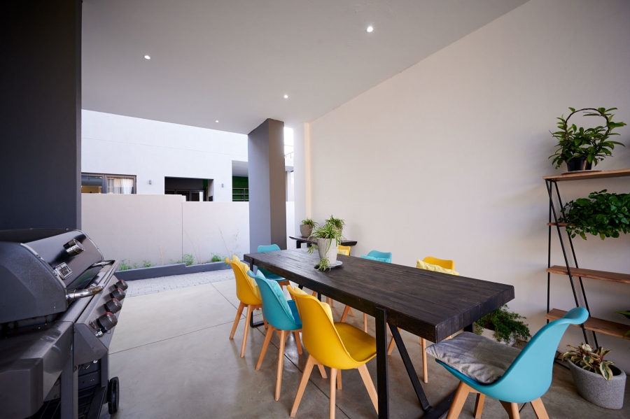 4 Bedroom Property for Sale in Waterfall Country Village Gauteng