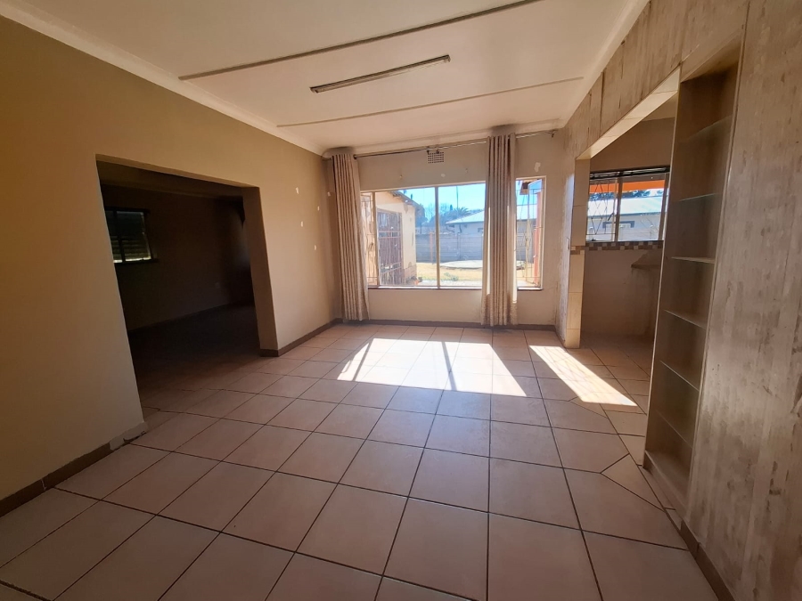 4 Bedroom Property for Sale in Meyerton Central Gauteng