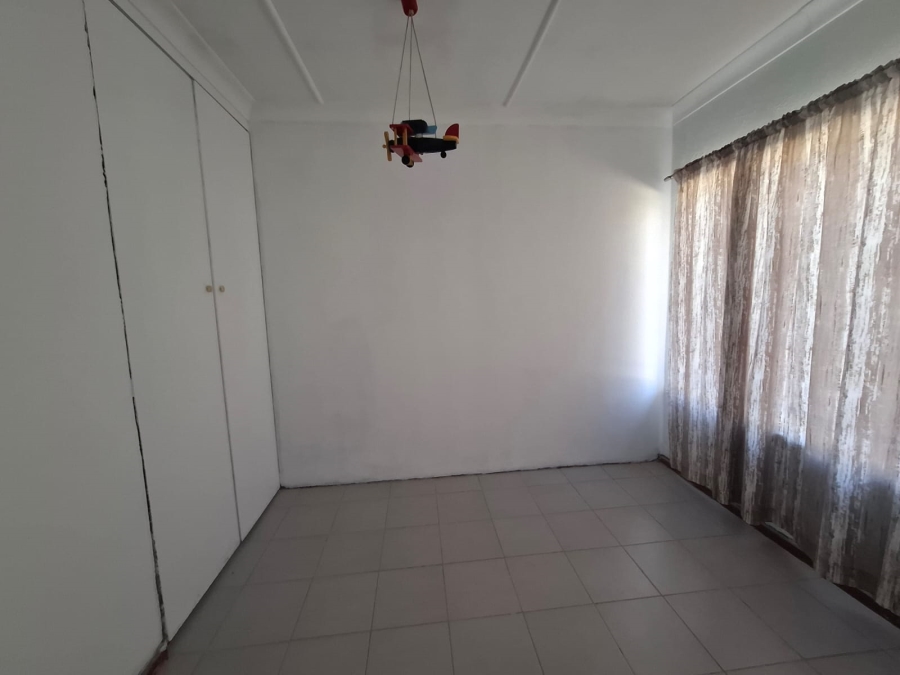 4 Bedroom Property for Sale in Meyerton Central Gauteng