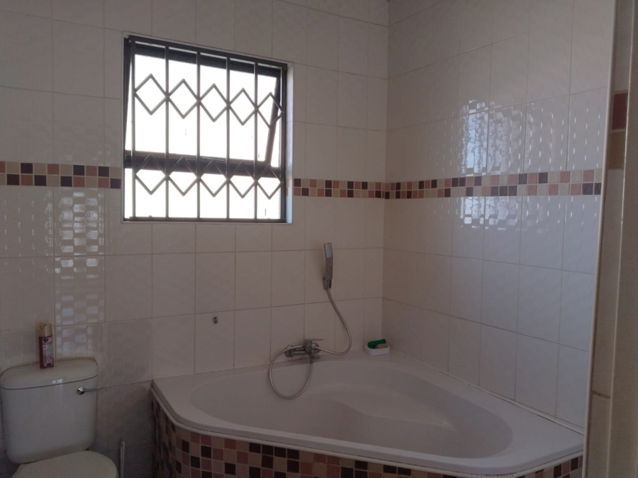 3 Bedroom Property for Sale in Kookrus Gauteng