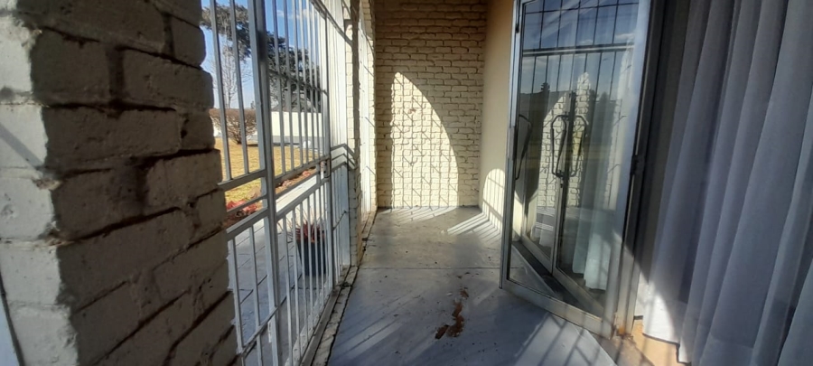 To Let 1 Bedroom Property for Rent in De Deur Gauteng