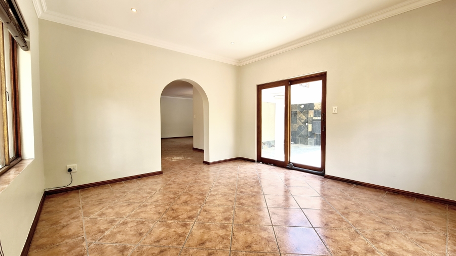 To Let 3 Bedroom Property for Rent in Leeuwfontein Gauteng