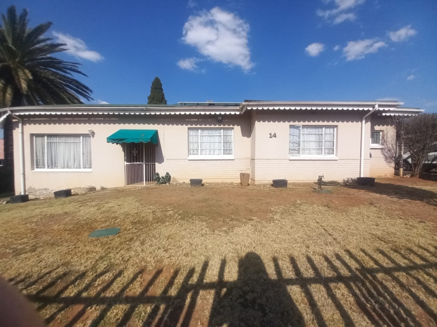 3 Bedroom Property for Sale in Rensburg Gauteng