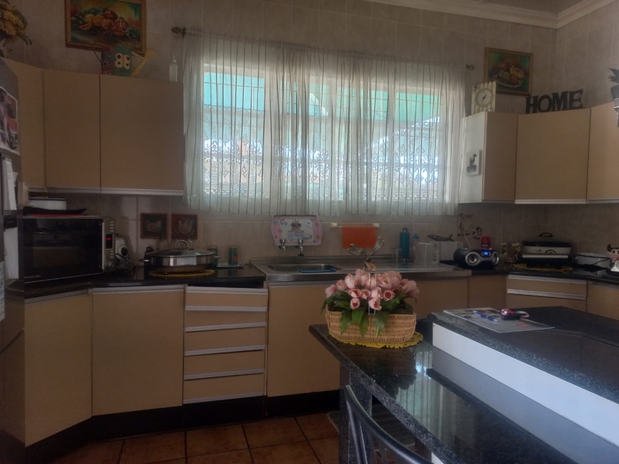 3 Bedroom Property for Sale in Rensburg Gauteng