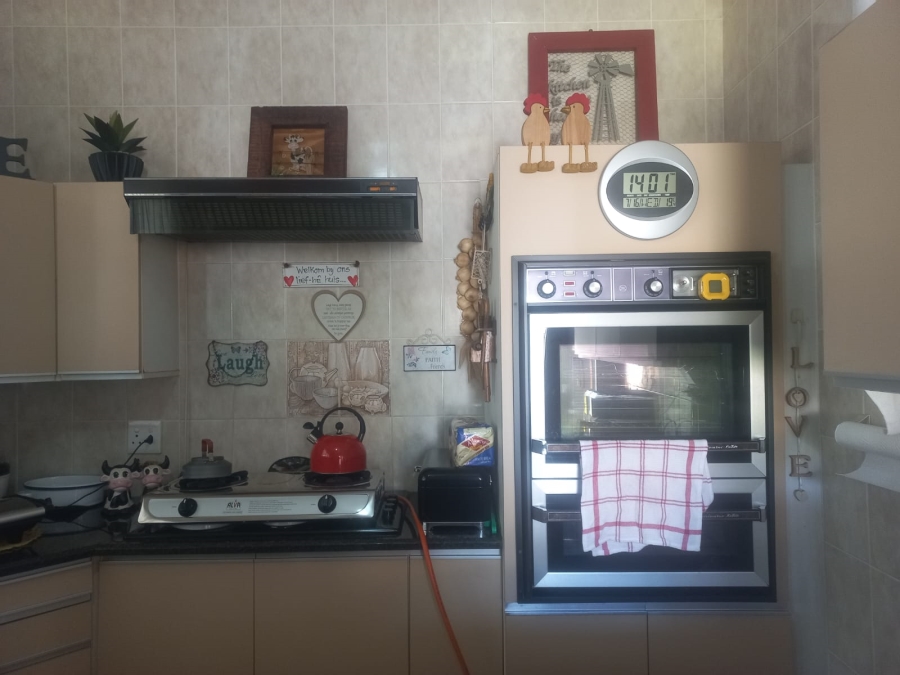 3 Bedroom Property for Sale in Rensburg Gauteng