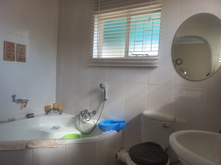 3 Bedroom Property for Sale in Rensburg Gauteng