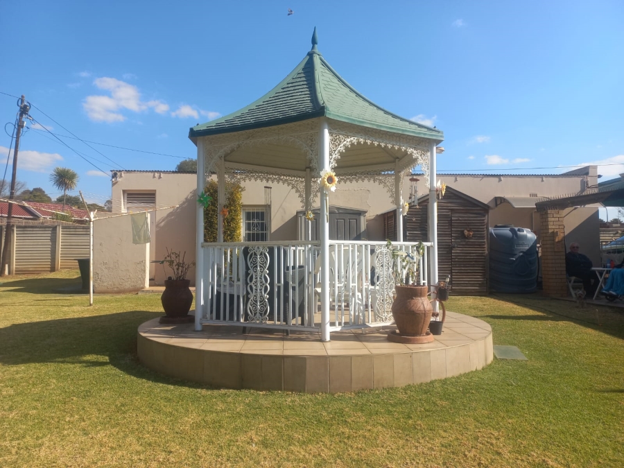 3 Bedroom Property for Sale in Rensburg Gauteng