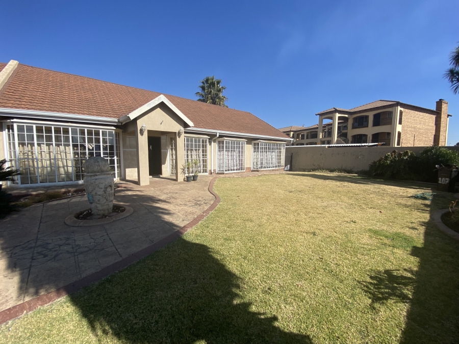 4 Bedroom Property for Sale in Parkrand Gauteng