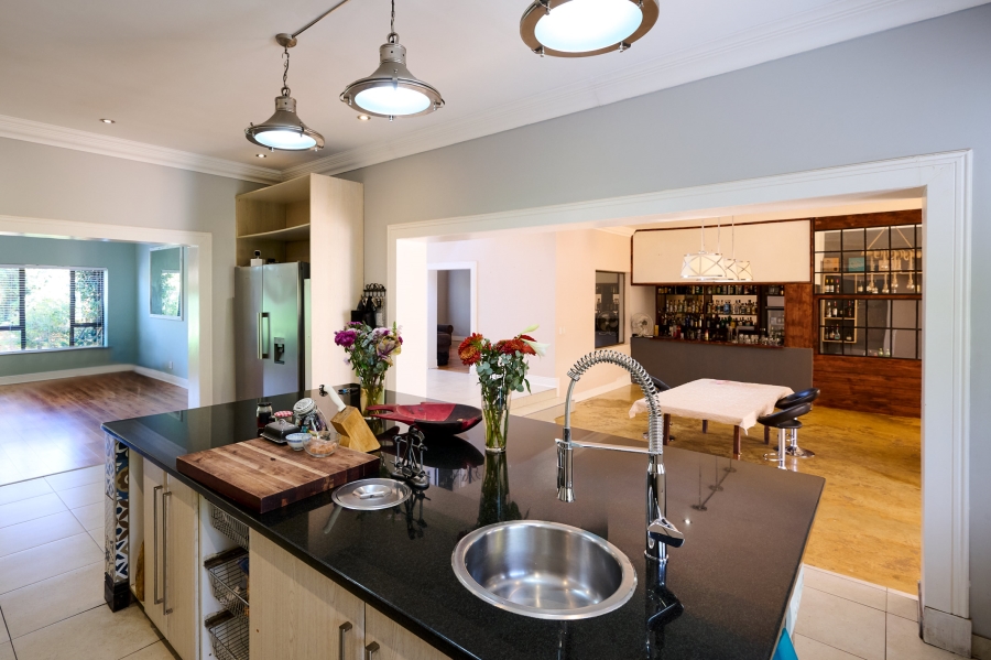 6 Bedroom Property for Sale in Carlswald North Estate Gauteng