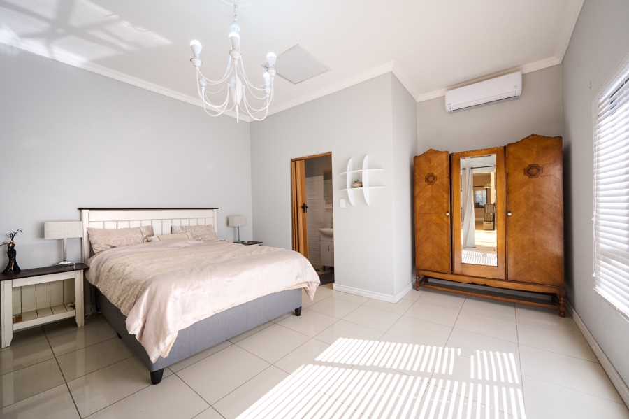 6 Bedroom Property for Sale in Carlswald North Estate Gauteng