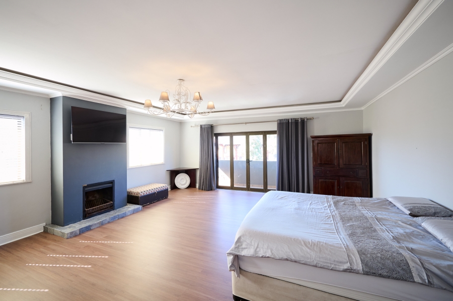 6 Bedroom Property for Sale in Carlswald North Estate Gauteng