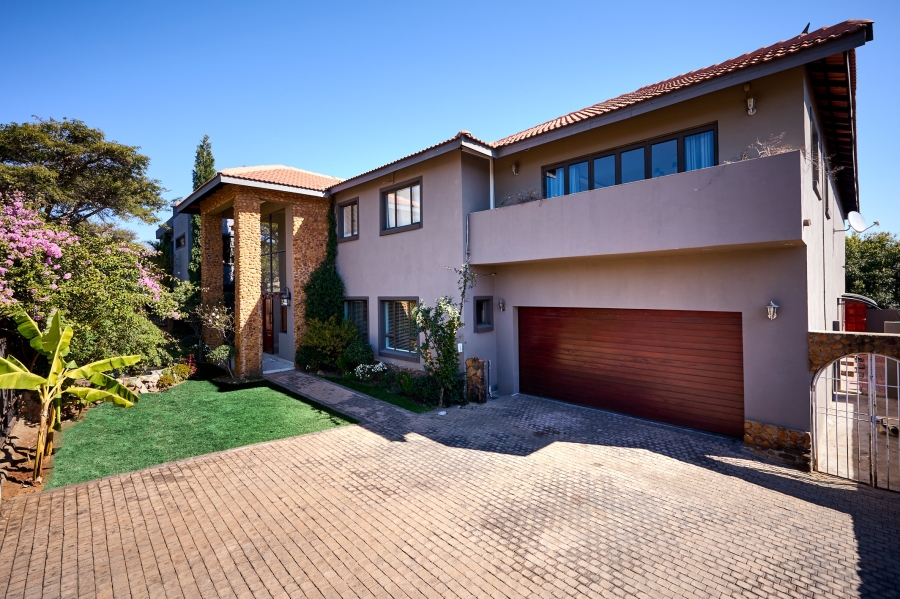 6 Bedroom Property for Sale in Carlswald North Estate Gauteng