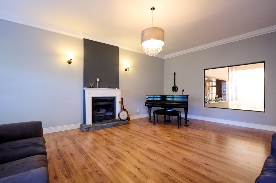 6 Bedroom Property for Sale in Carlswald North Estate Gauteng