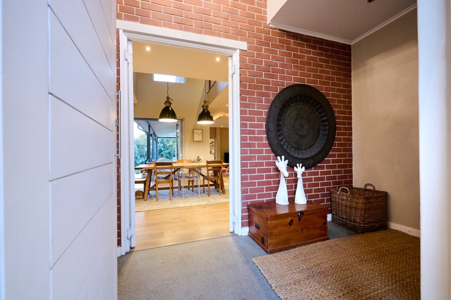 5 Bedroom Property for Sale in Waterfall Country Estate Gauteng