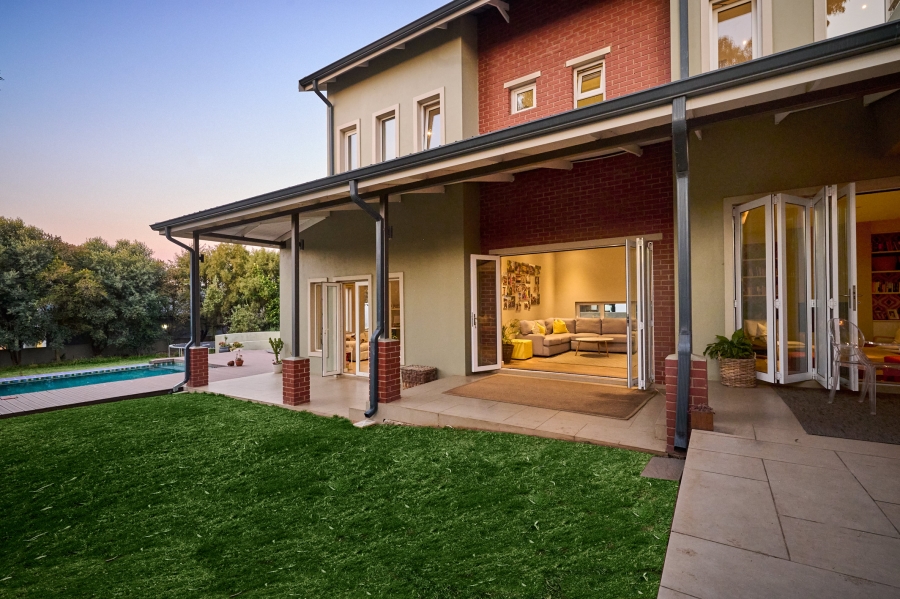 5 Bedroom Property for Sale in Waterfall Country Estate Gauteng