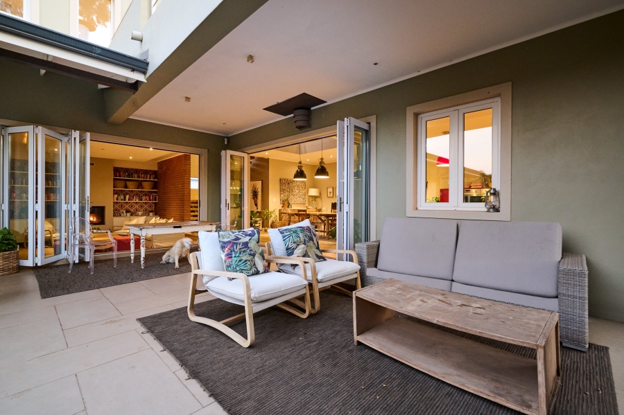 5 Bedroom Property for Sale in Waterfall Country Estate Gauteng
