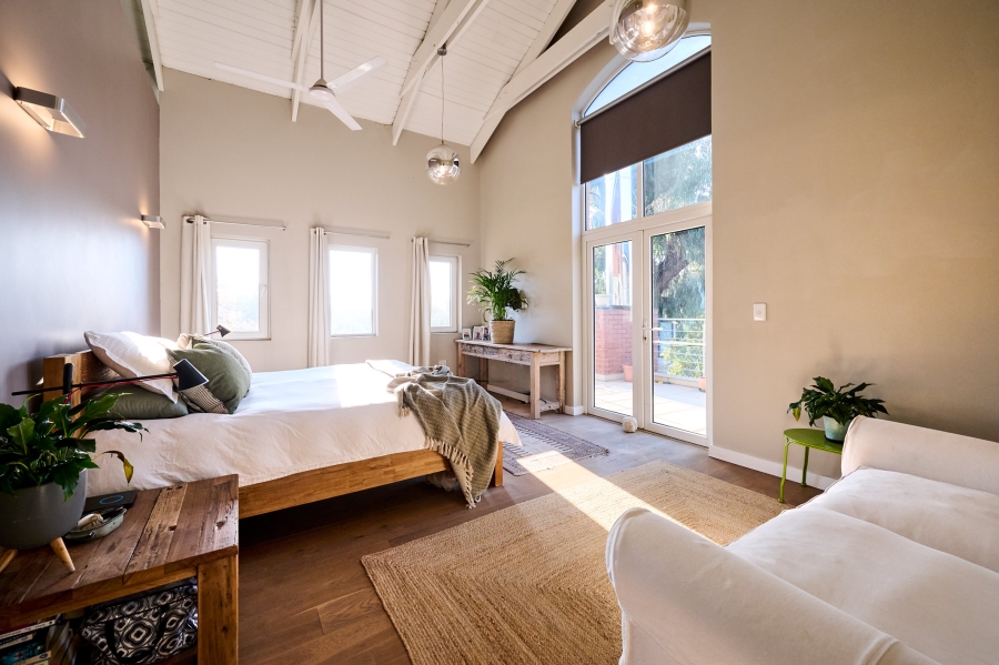 5 Bedroom Property for Sale in Waterfall Country Estate Gauteng