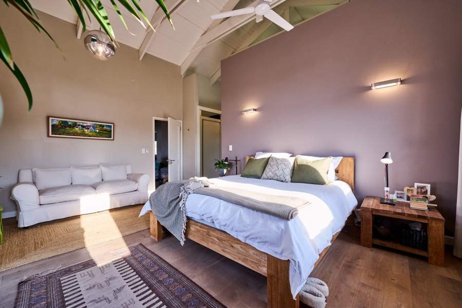 5 Bedroom Property for Sale in Waterfall Country Estate Gauteng