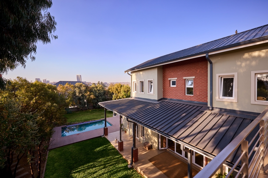 5 Bedroom Property for Sale in Waterfall Country Estate Gauteng