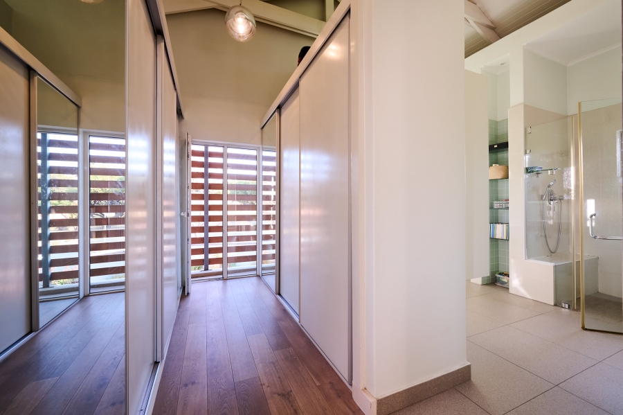 5 Bedroom Property for Sale in Waterfall Country Estate Gauteng