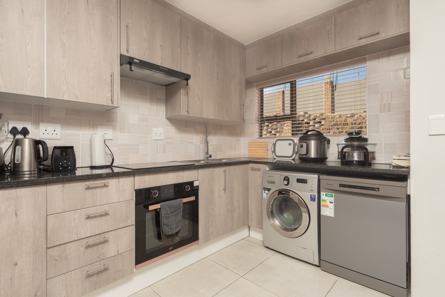 3 Bedroom Property for Sale in Mulbarton Gauteng
