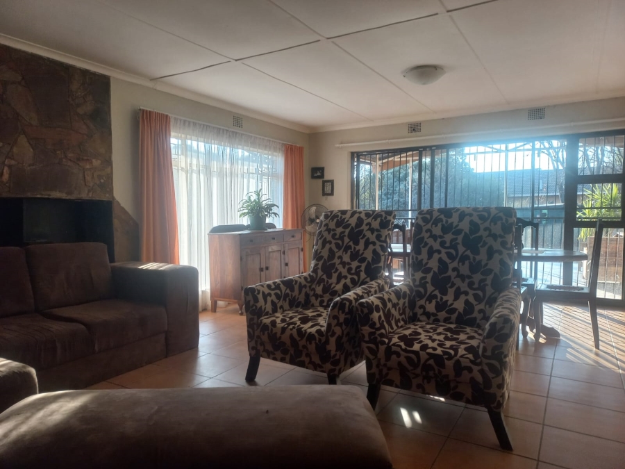 4 Bedroom Property for Sale in Rensburg Gauteng