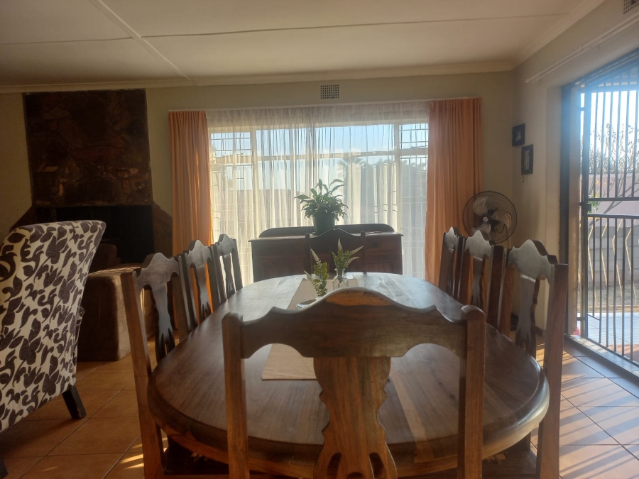 4 Bedroom Property for Sale in Rensburg Gauteng